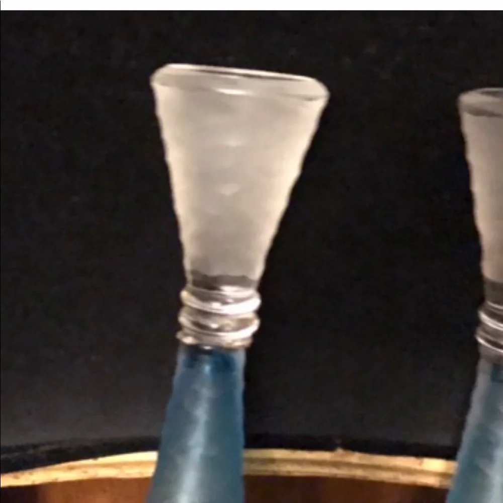 2 New Italian Glass Champagne Flute Blue Clear 9 3/4” Tall - Picture 9 of 16